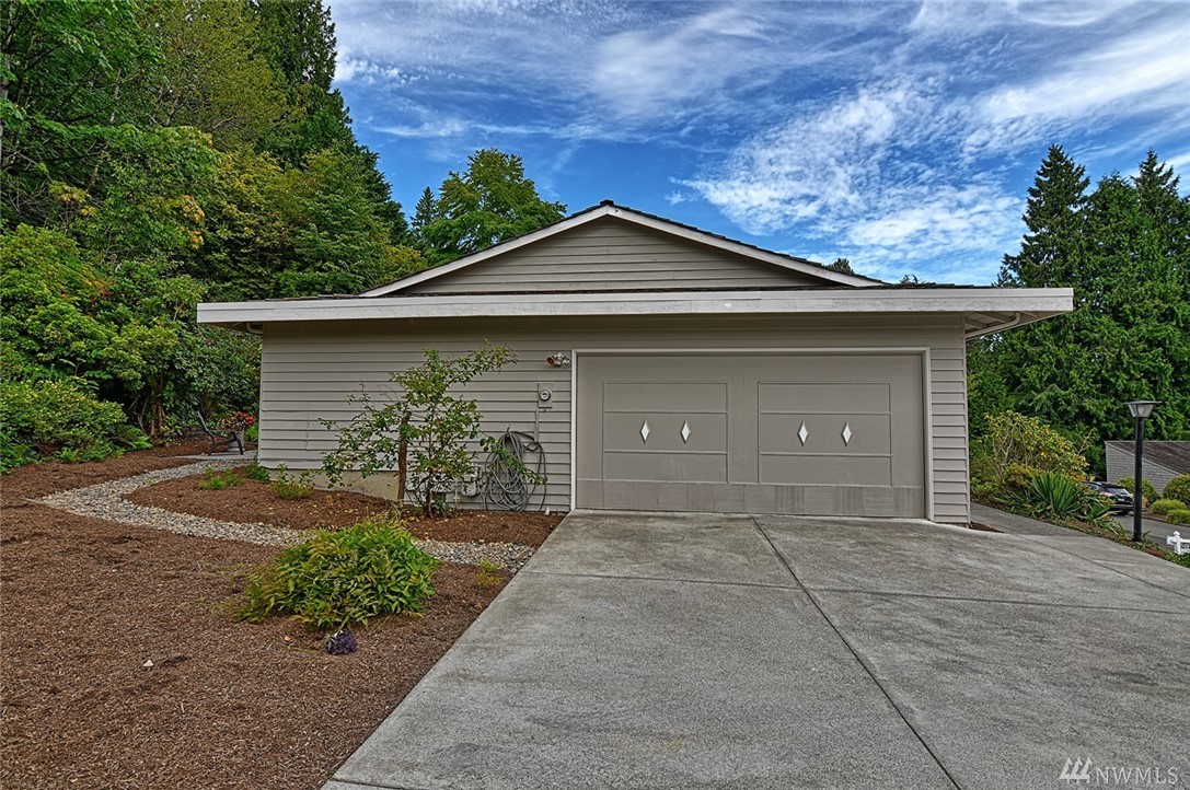 9503 Odin Way Bothell, WA 98011 - Photo 4 of 24