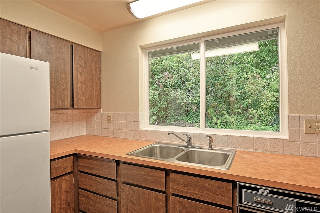 9503 Odin Way Bothell, WA 98011 - Photo 7 of 24