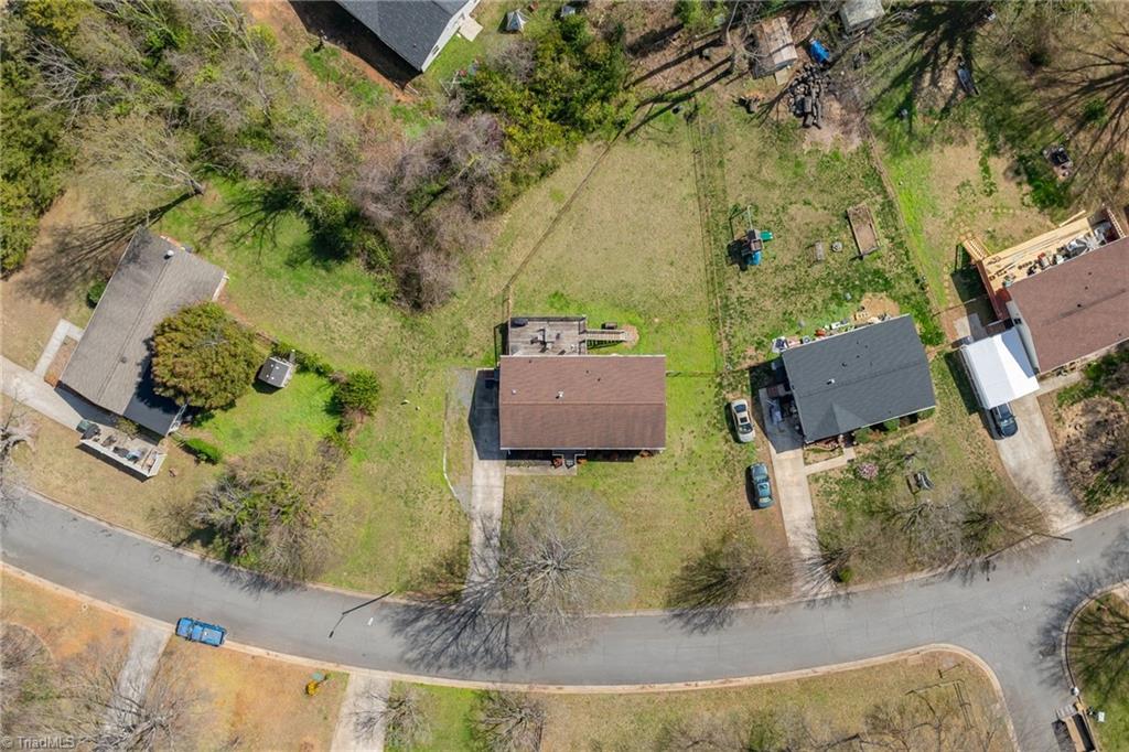 1716 Camden Road Winston-Salem, NC 27103 - Photo 40 of 44