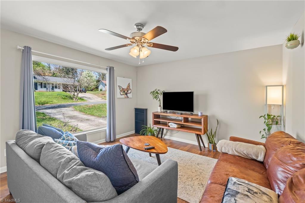 1716 Camden Road Winston-Salem, NC 27103 - Photo 9 of 44