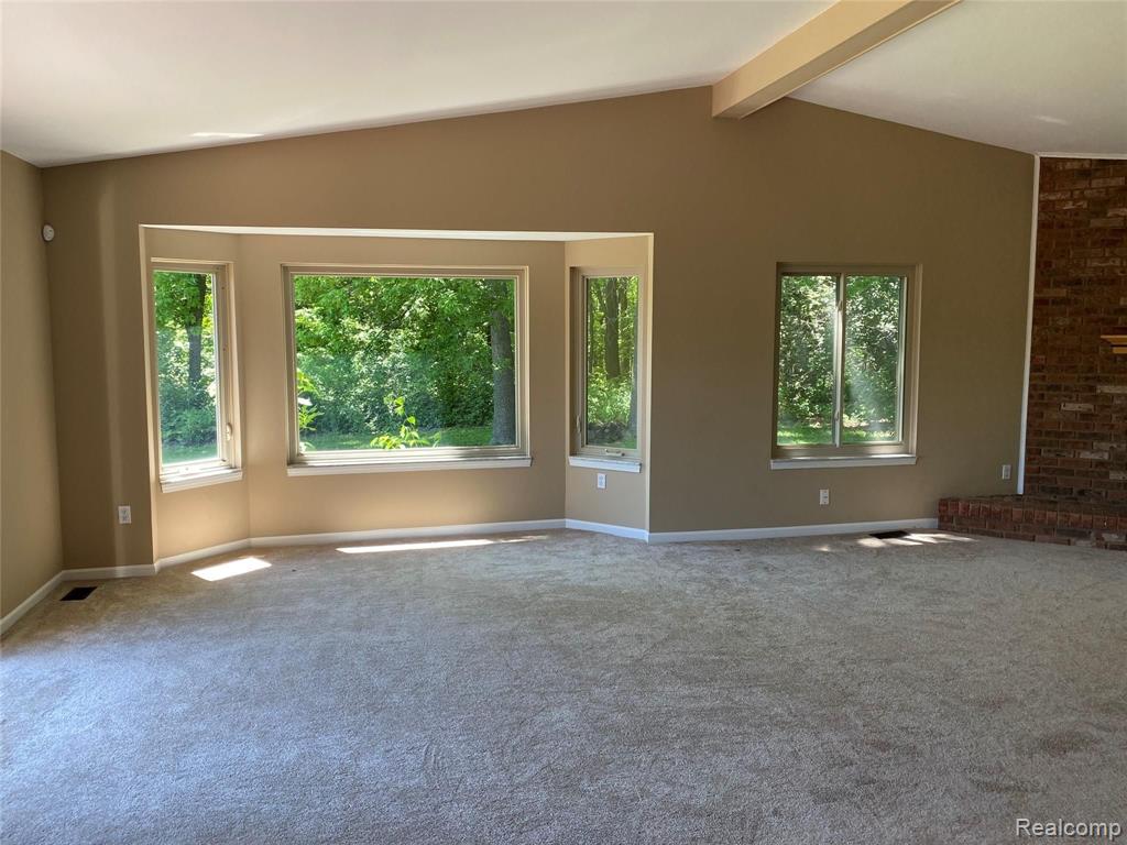 515 Plum Ridge Drive Rochester Hills, MI 48309 - Photo 16 of 46