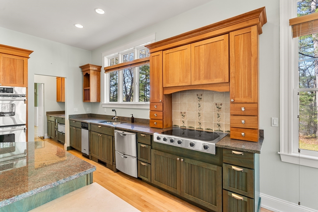 57 Beaver Pond Road Beverly, MA 01915 - Photo 11 of 42