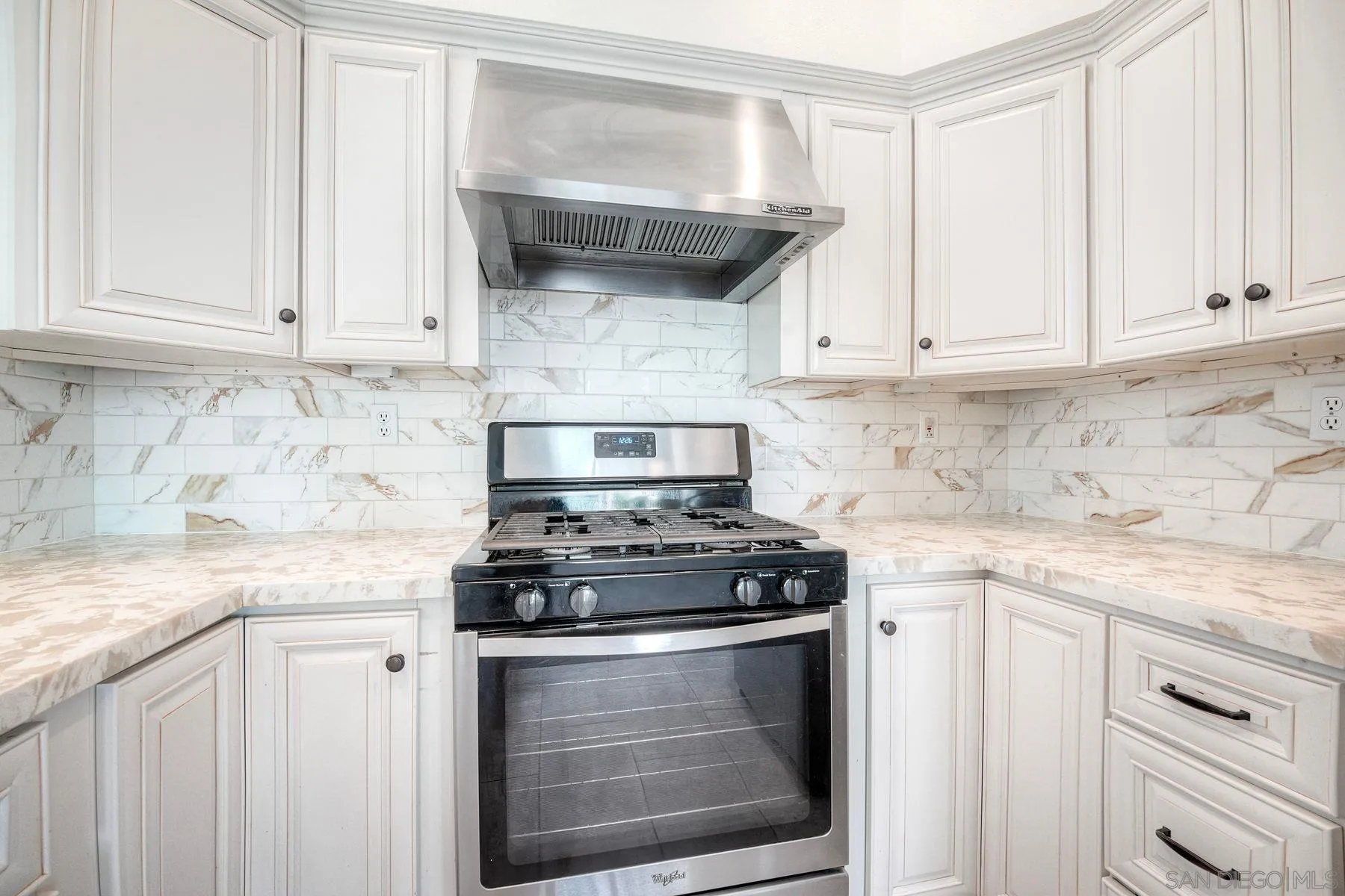 534 Whitesage Road San Marcos, CA 92078 - Photo 15 of 36