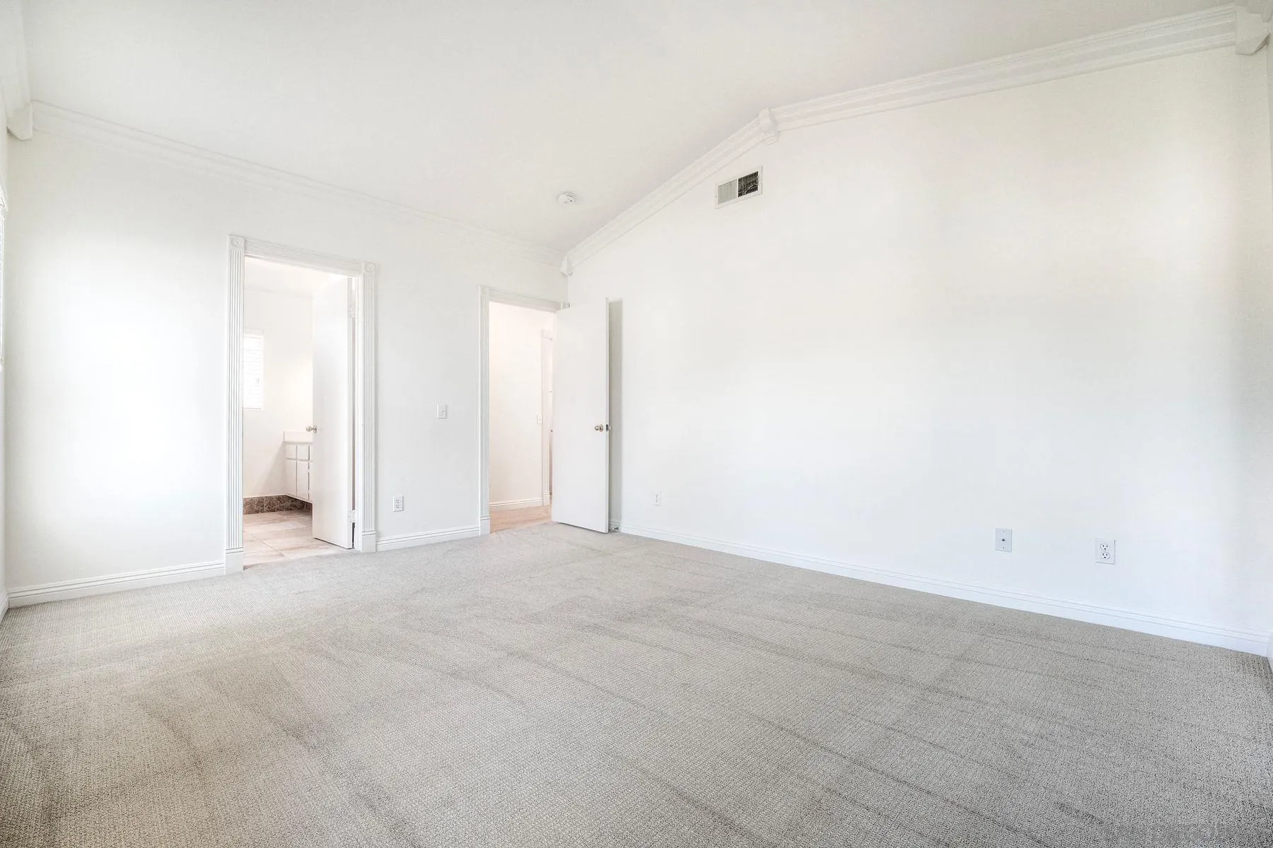 534 Whitesage Road San Marcos, CA 92078 - Photo 20 of 36 Primary Bedroom