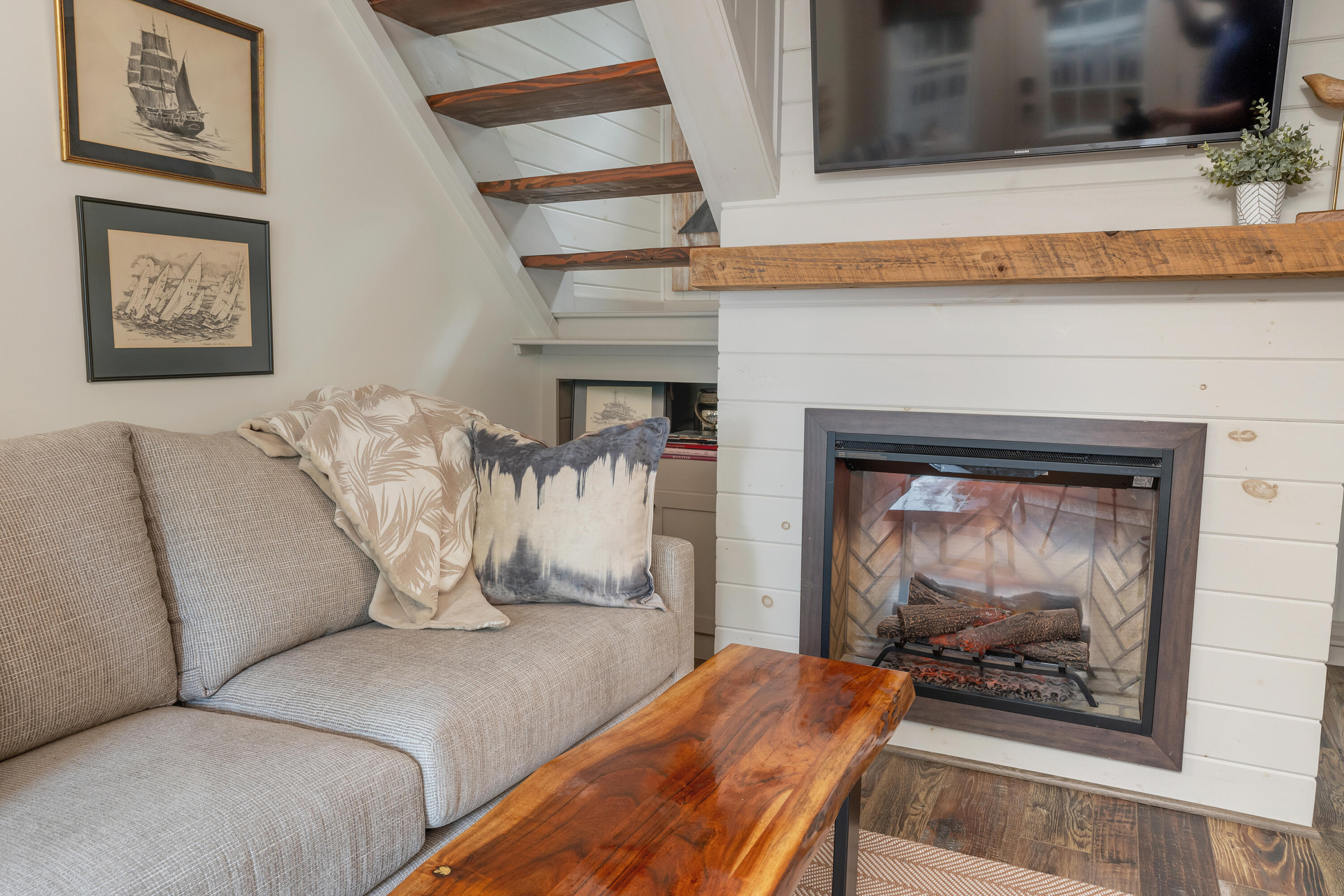 13 Ledge Road, Unit 1 Ogunquit, ME 03907 - Photo 25 of 45 13LedgeRd029