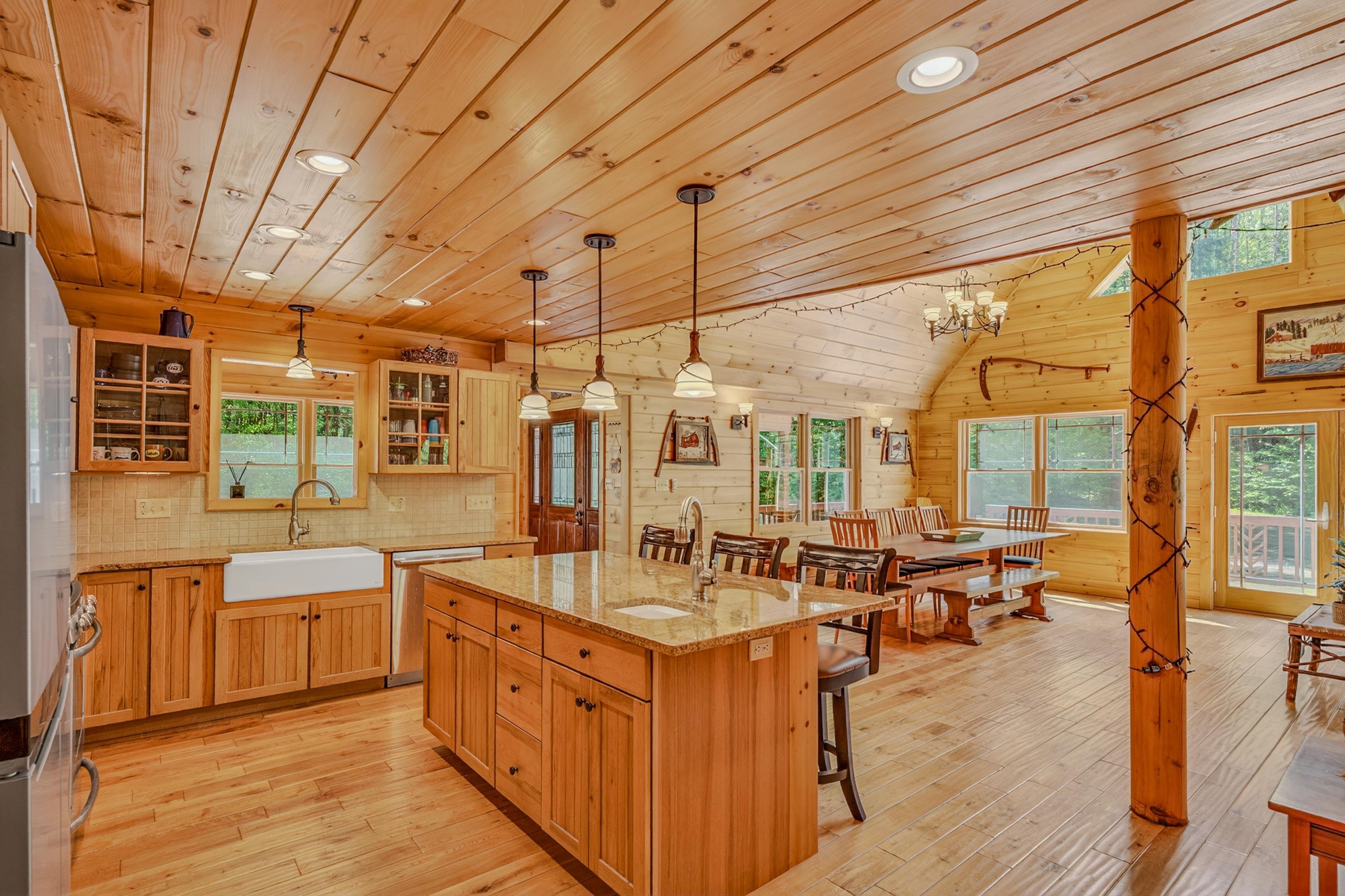 1560 Cherry Valley Road Bethlehem, NH 03574 - Photo 10 of 56