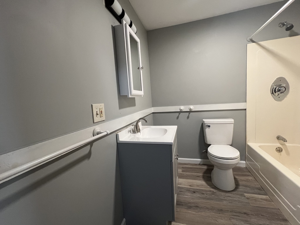 1017 Pine Street Fall River, MA 02723 - Photo 13 of 34
