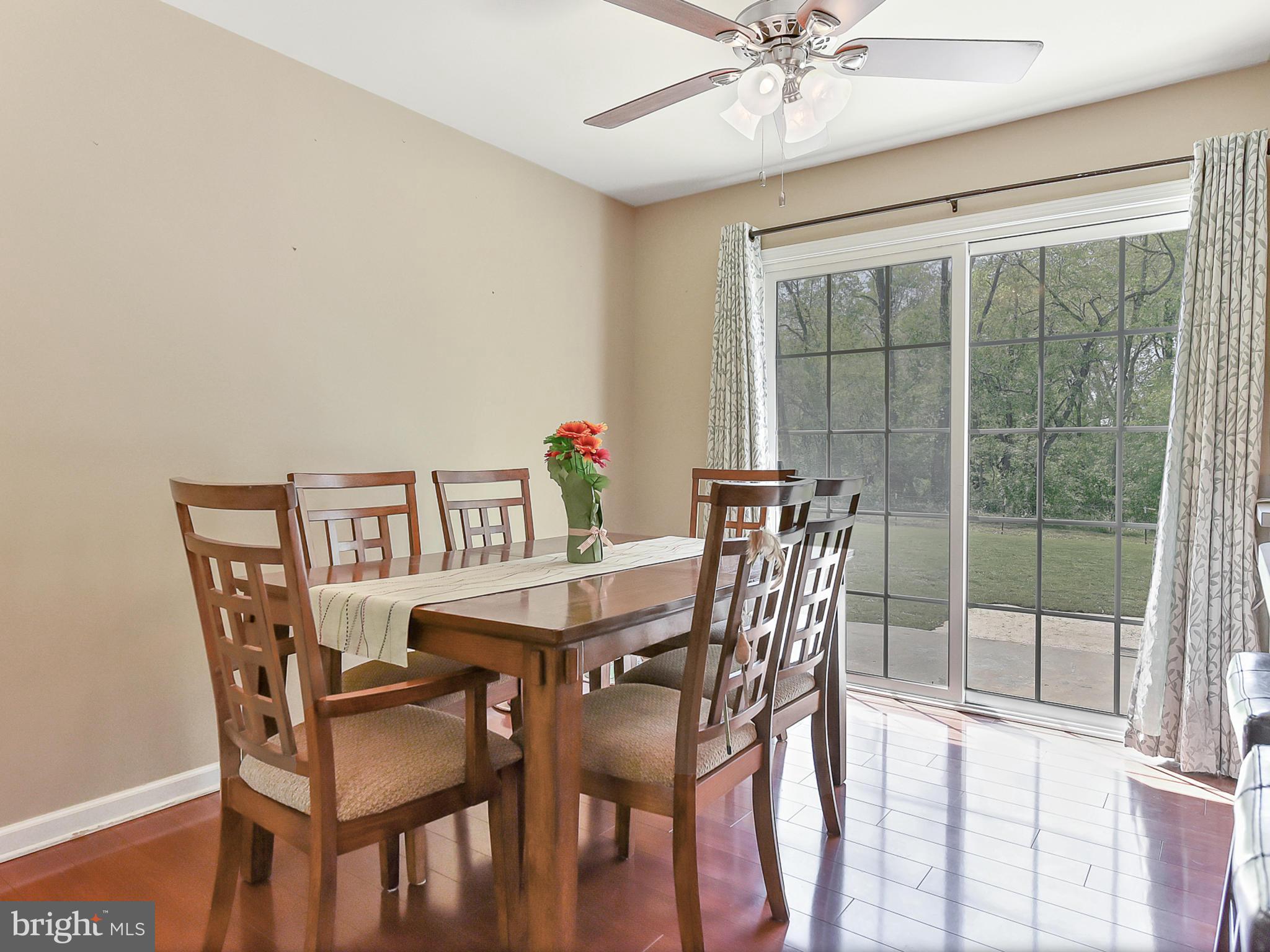 12134 Walnut Point Road Hagerstown, MD 21740 - Photo 14 of 43 Dining area