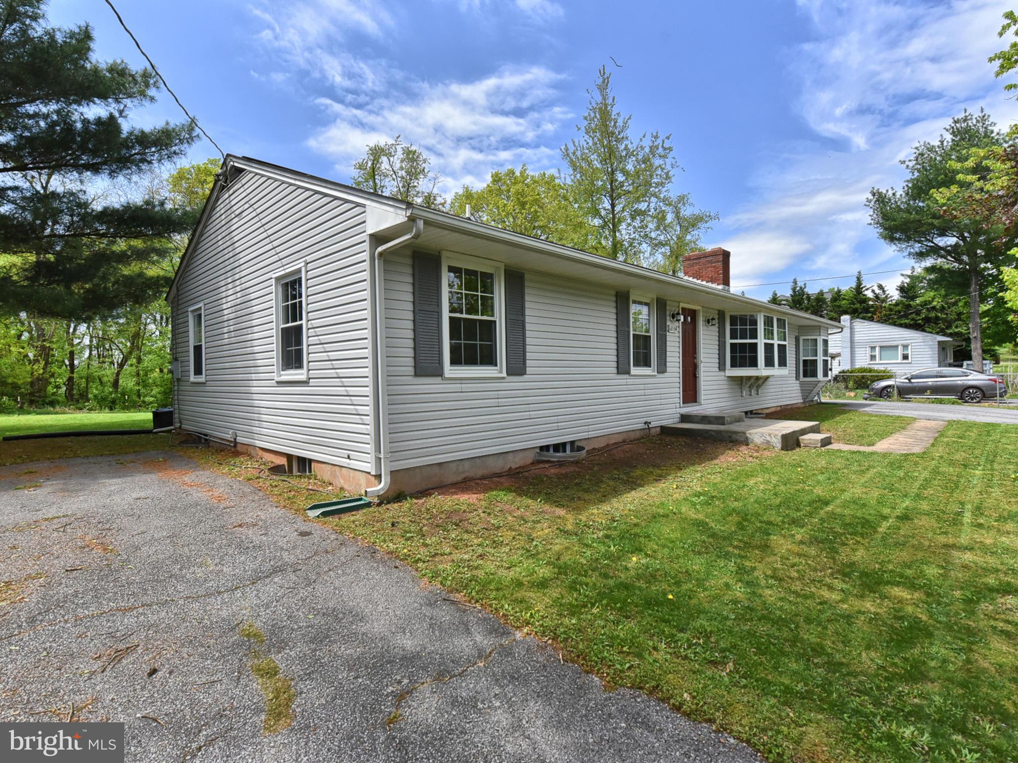 12134 Walnut Point Road Hagerstown, MD 21740 - Photo 40 of 43 Exterior front