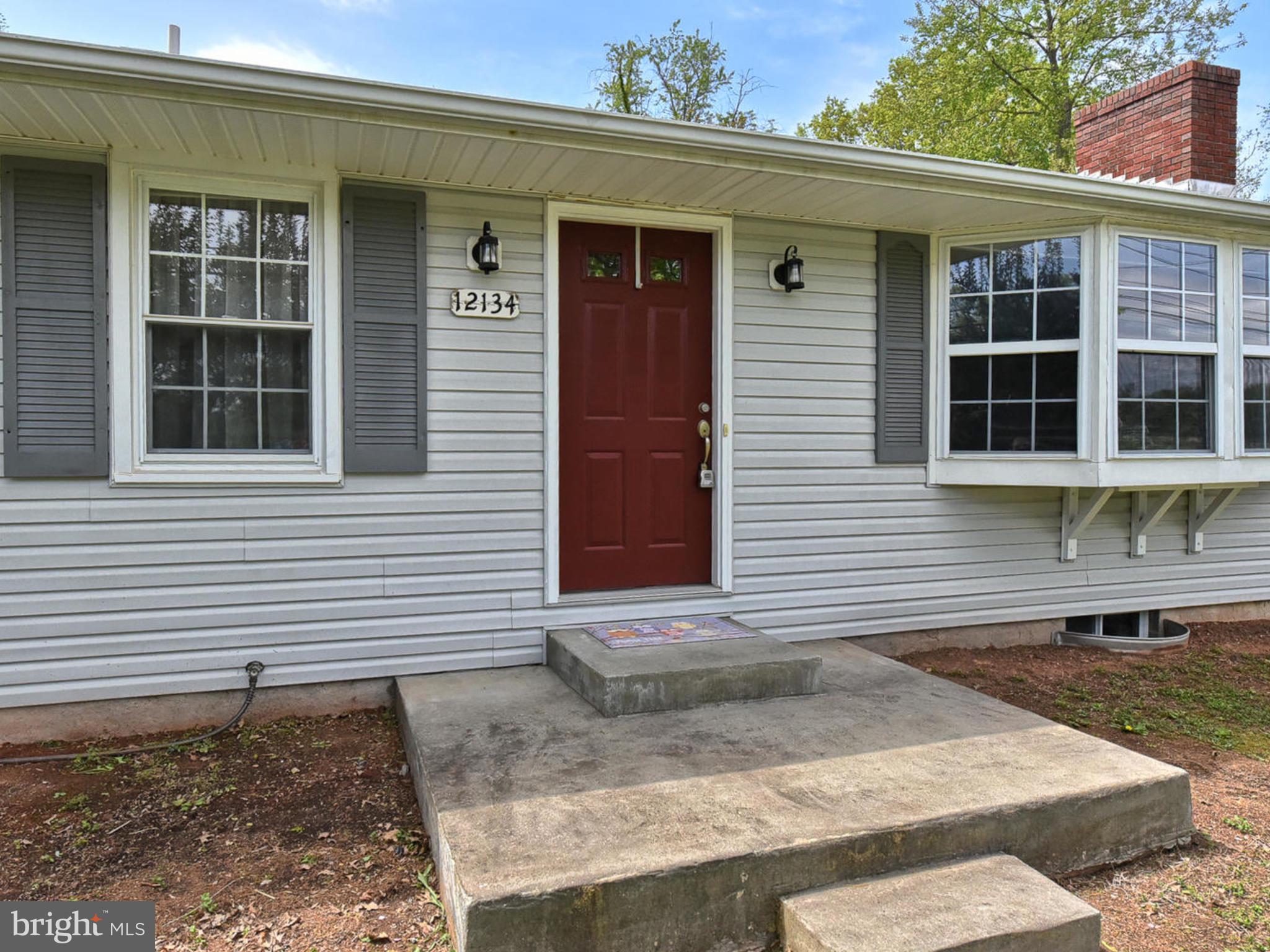 12134 Walnut Point Road Hagerstown, MD 21740 - Photo 6 of 43 Front