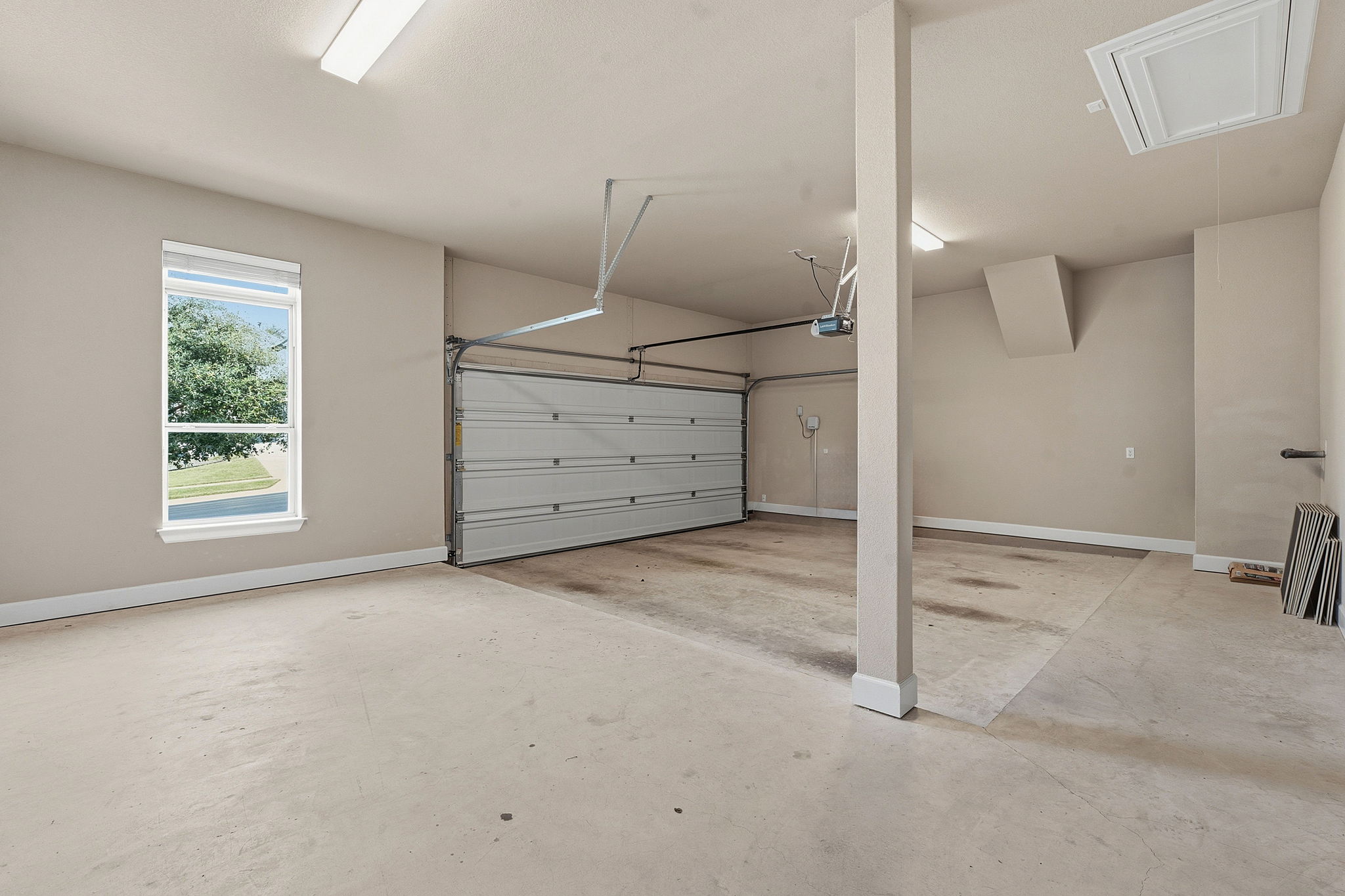 128 Eagle Pass Trail Georgetown, TX 78628 - Photo 30 of 40