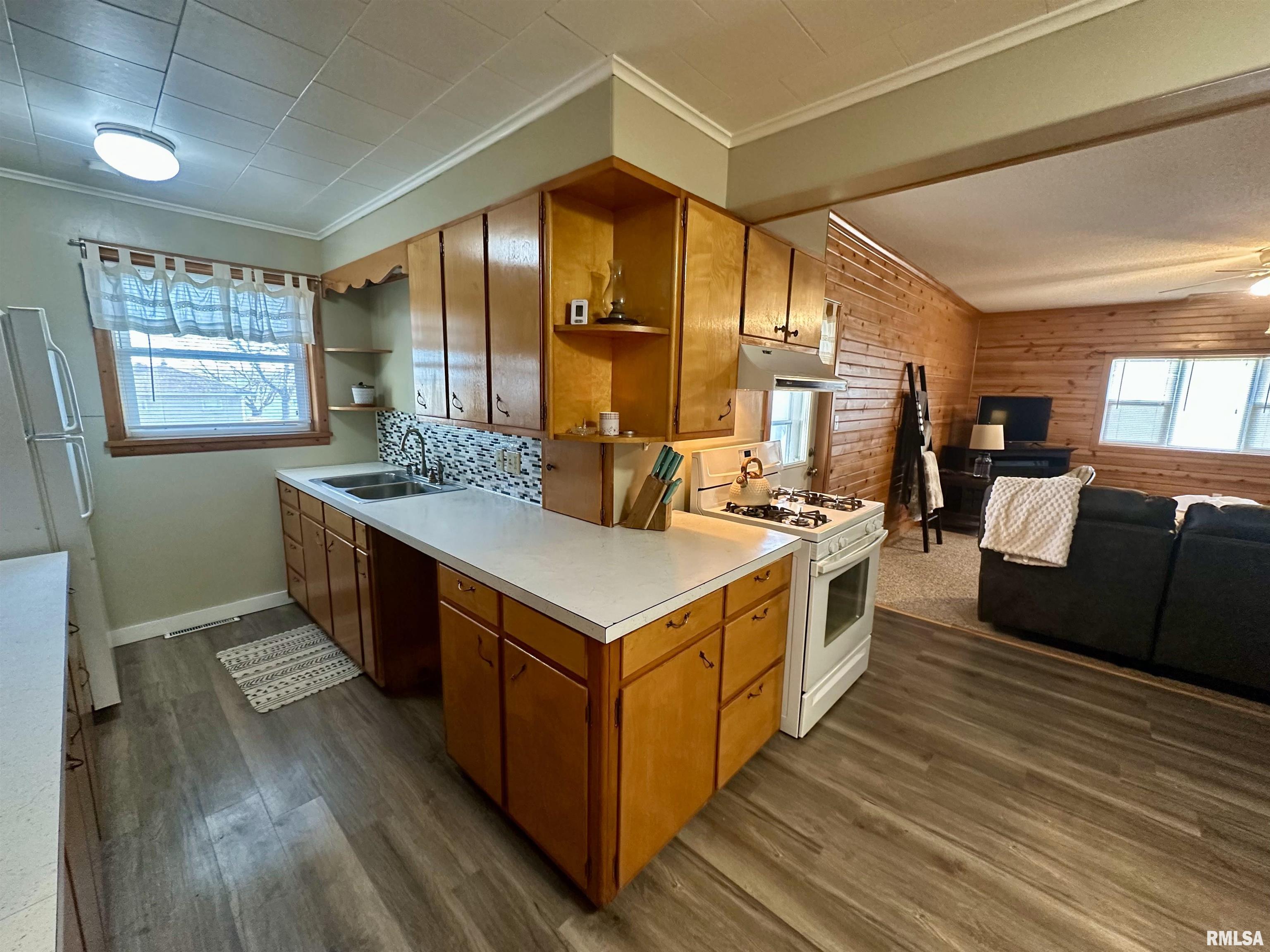 210 Ferry Road Miles, IA 52064 - Photo 11 of 63 Gallery Image 11