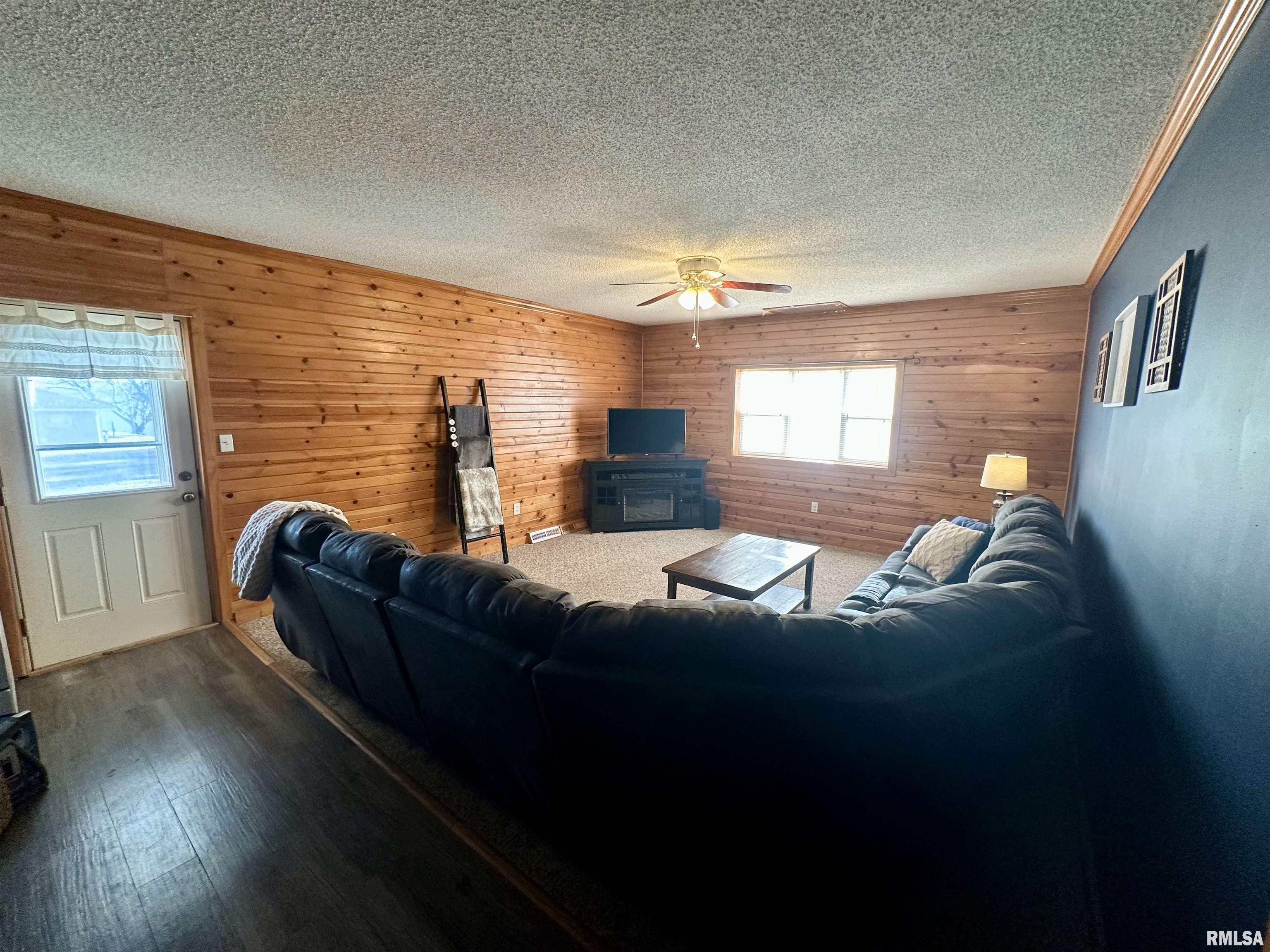 210 Ferry Road Miles, IA 52064 - Photo 2 of 63 Gallery Image 2