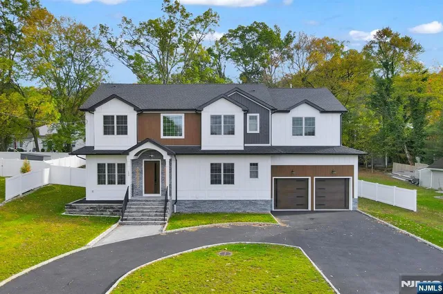 $2,150,000 | 153 East Cedar Street, Livingston, NJ 07039