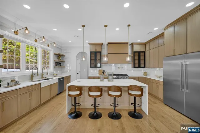 $2,150,000 | 153 East Cedar Street, Livingston, NJ 07039