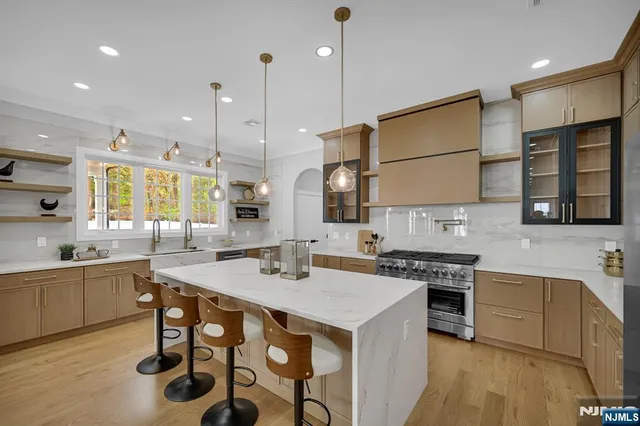 $2,150,000 | 153 East Cedar Street, Livingston, NJ 07039