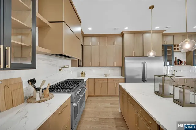 $2,150,000 | 153 East Cedar Street, Livingston, NJ 07039