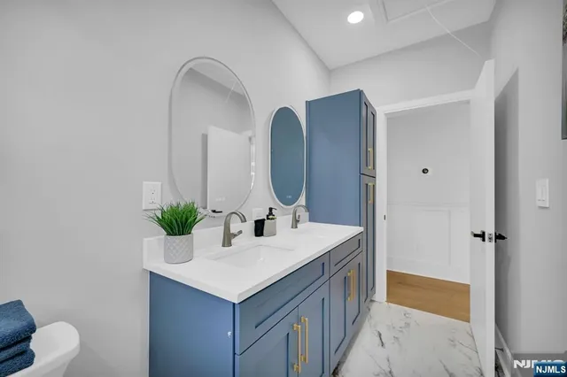 $2,150,000 | 153 East Cedar Street, Livingston, NJ 07039