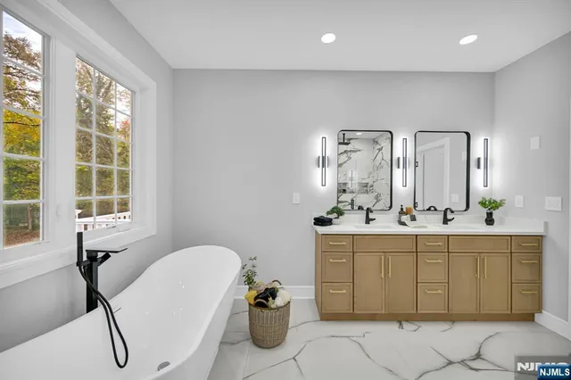 $2,150,000 | 153 East Cedar Street, Livingston, NJ 07039