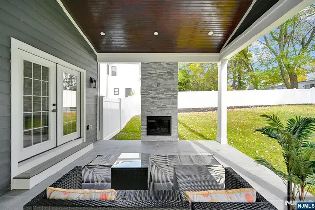 $2,150,000 | 153 East Cedar Street, Livingston, NJ 07039