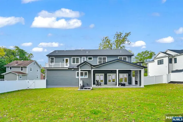 $2,150,000 | 153 East Cedar Street, Livingston, NJ 07039