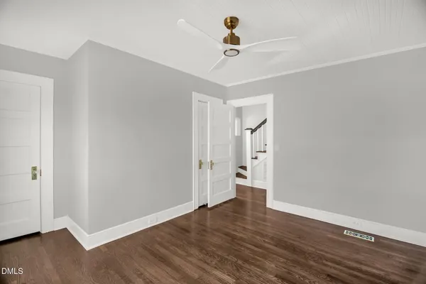 $299,900 | 2200 West 3rd Street, Siler City, NC 27344