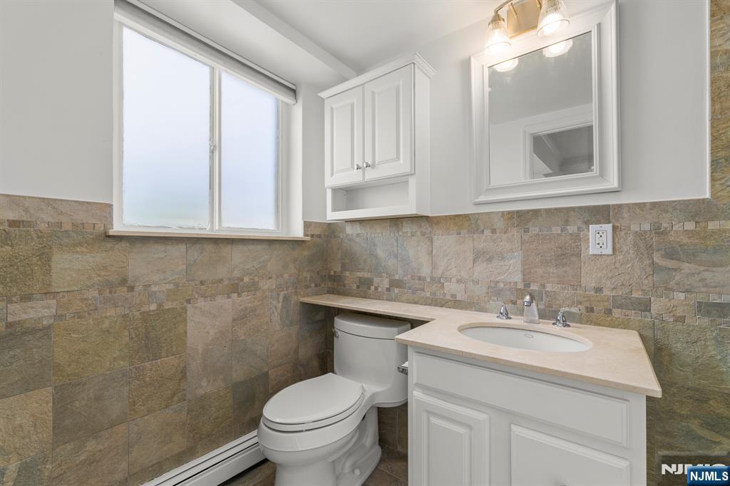 1203 River Road, Unit 10L Edgewater, NJ 07020 - Photo 17 of 26