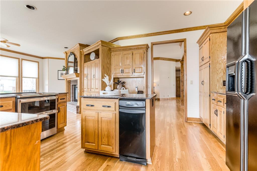 717 Silverleaf Place Lee's Summit, MO 64064 - Photo 19 of 67