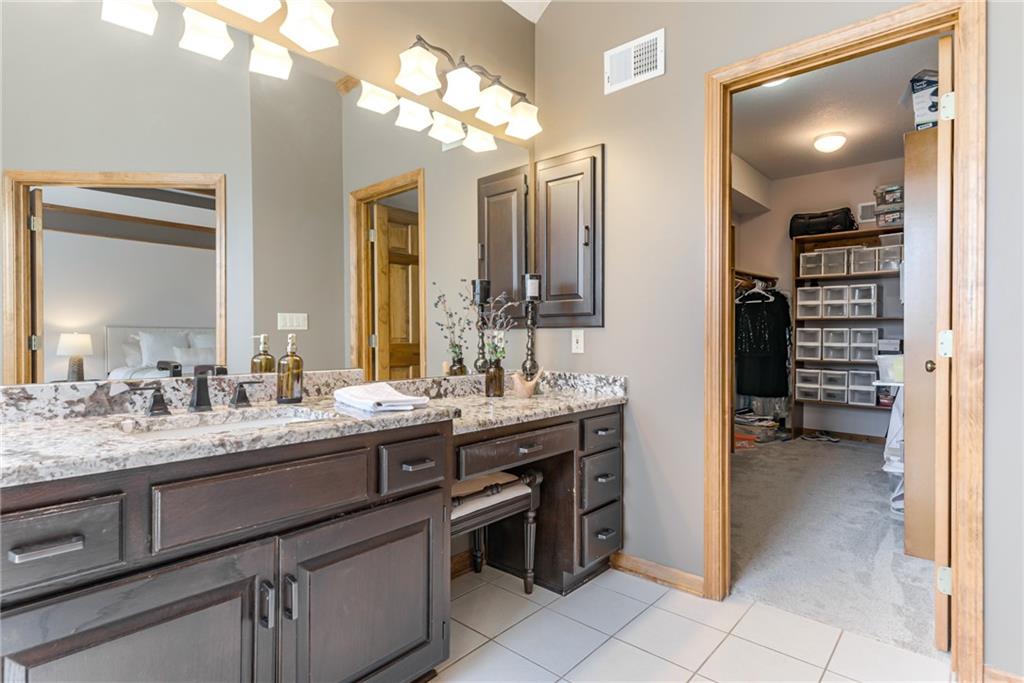 717 Silverleaf Place Lee's Summit, MO 64064 - Photo 28 of 67