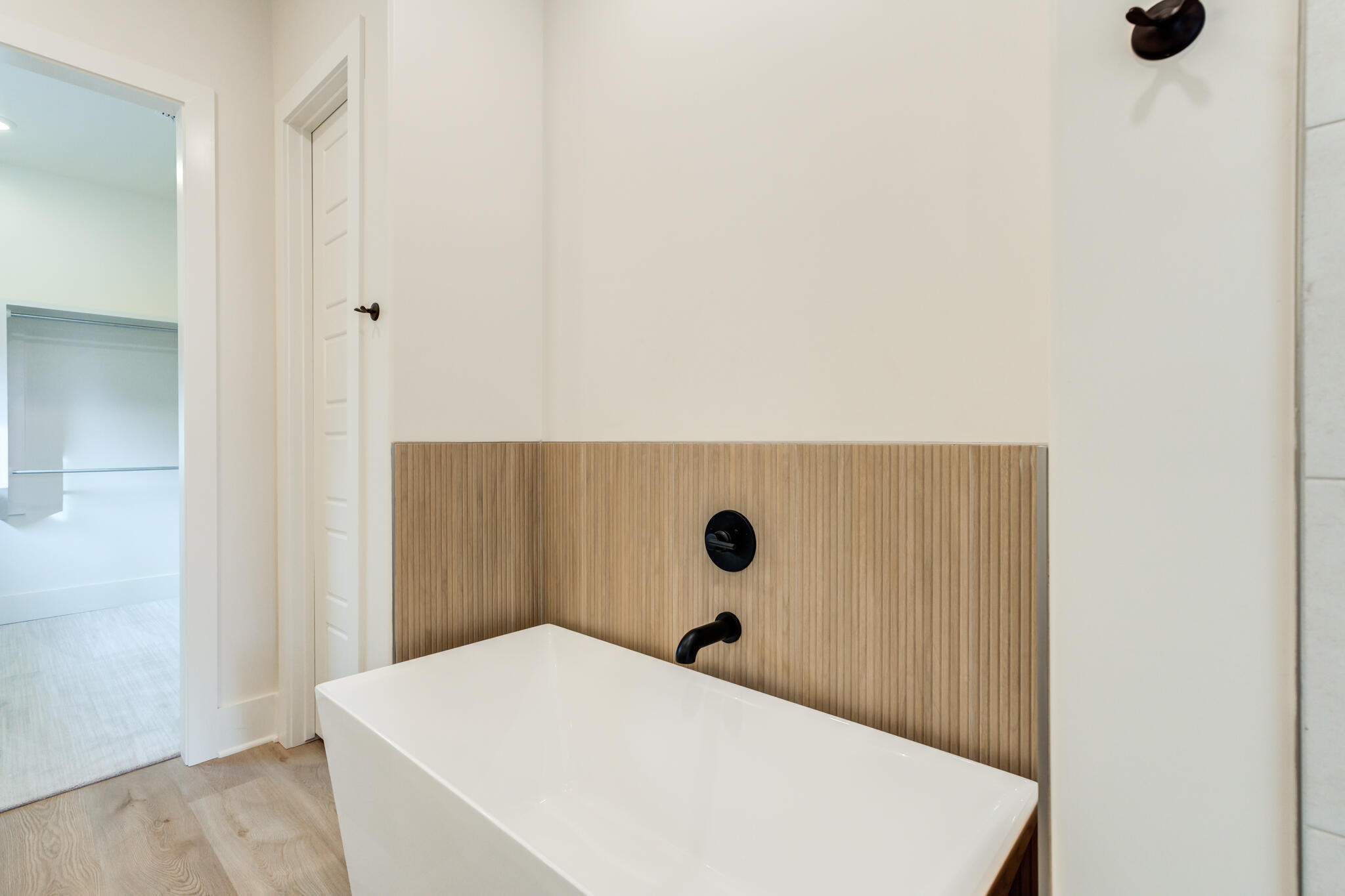 3516 141st Street Lubbock, TX 79423 - Photo 31 of 56 3516-141st-St_Lubbock-TX_31_Primary-Bath