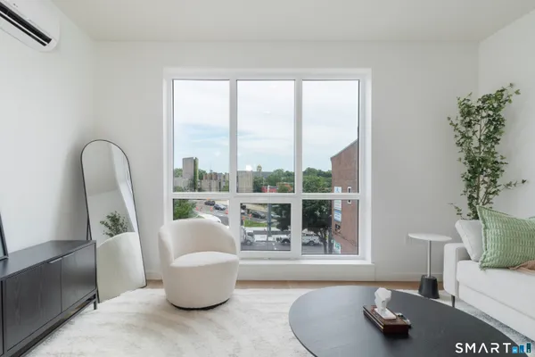 $2,800 | 19 Elm Street, Unit 211, New Haven, CT 06510