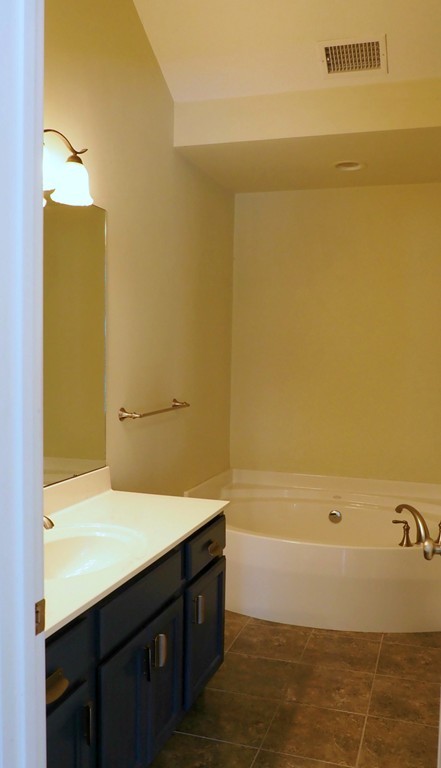 59 Providence Road, Unit 3 Grafton, MA 01519 - Photo 12 of 19 Gallery Image 12