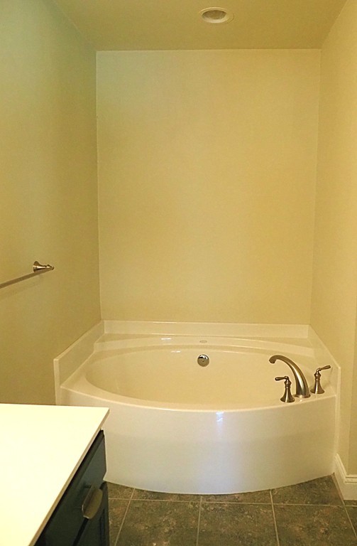 59 Providence Road, Unit 3 Grafton, MA 01519 - Photo 13 of 19 Gallery Image 13