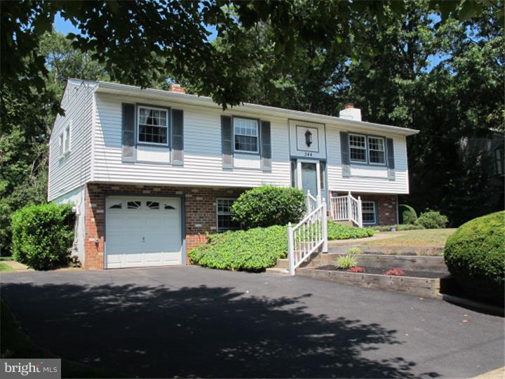 544 Cedarbrook Road Southampton, PA 18966 - Photo 1 of 21 Gallery Image 1