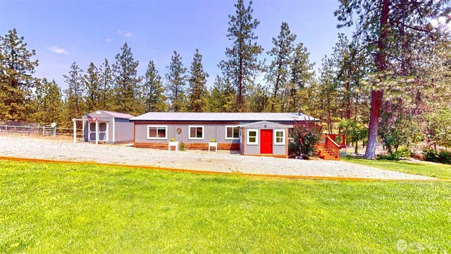 $295,500 | 64 Oakes Drive, Tonasket, WA 98855