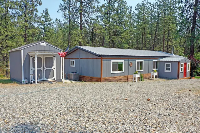 $295,500 | 64 Oakes Drive, Tonasket, WA 98855