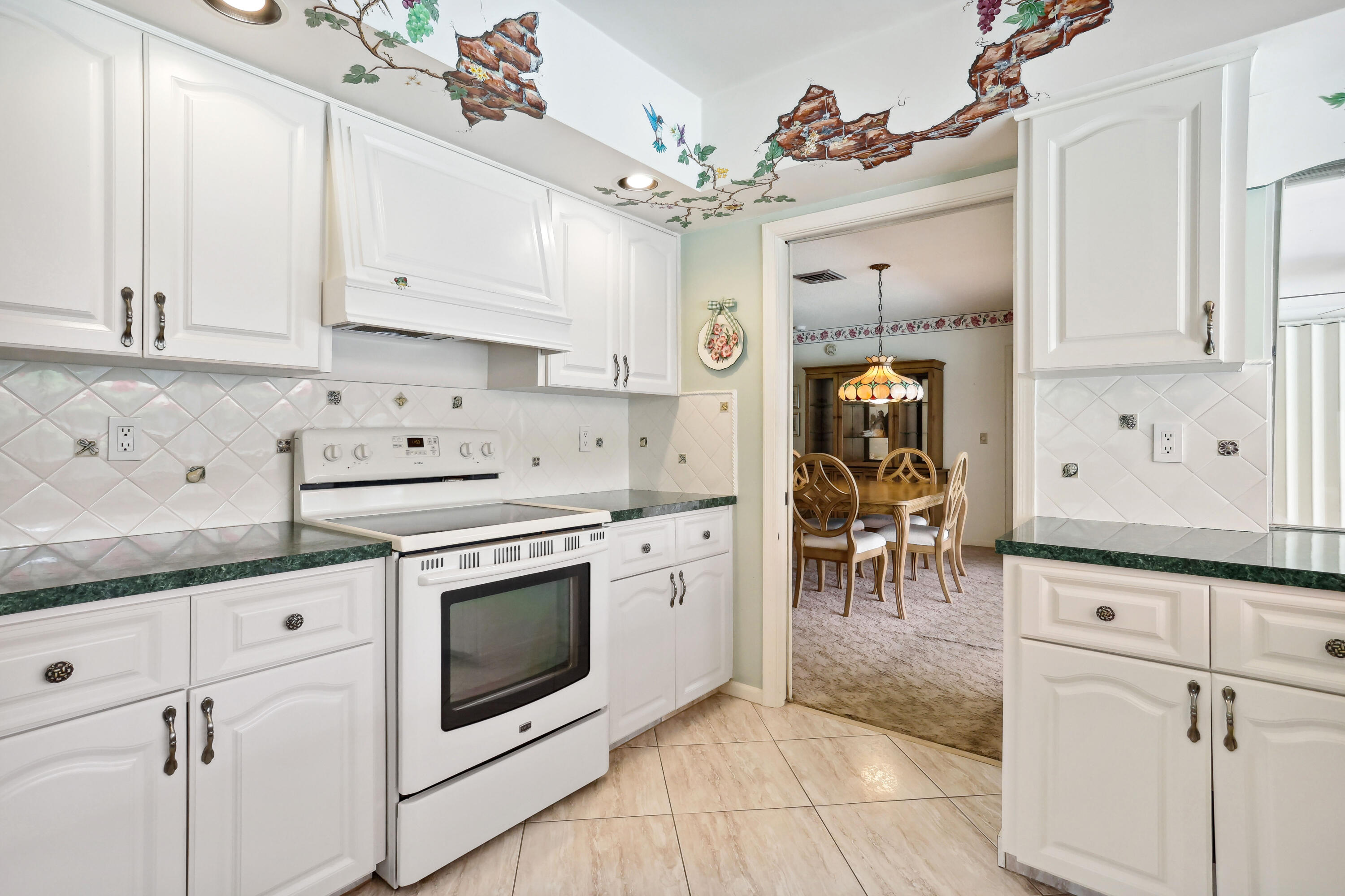 1137 Tamarind Way Boca Raton, FL 33486 - Photo 14 of 29 Kitchen