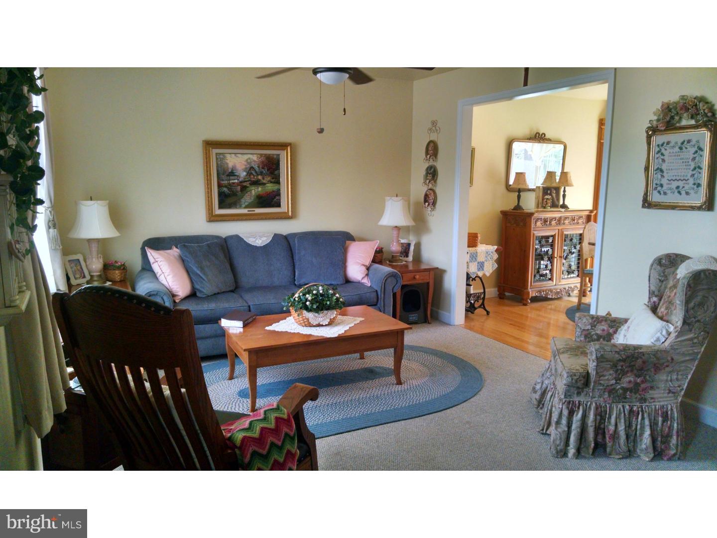 904 Centerton Road Pittsgrove, NJ 08318 - Photo 8 of 16 Living Room
