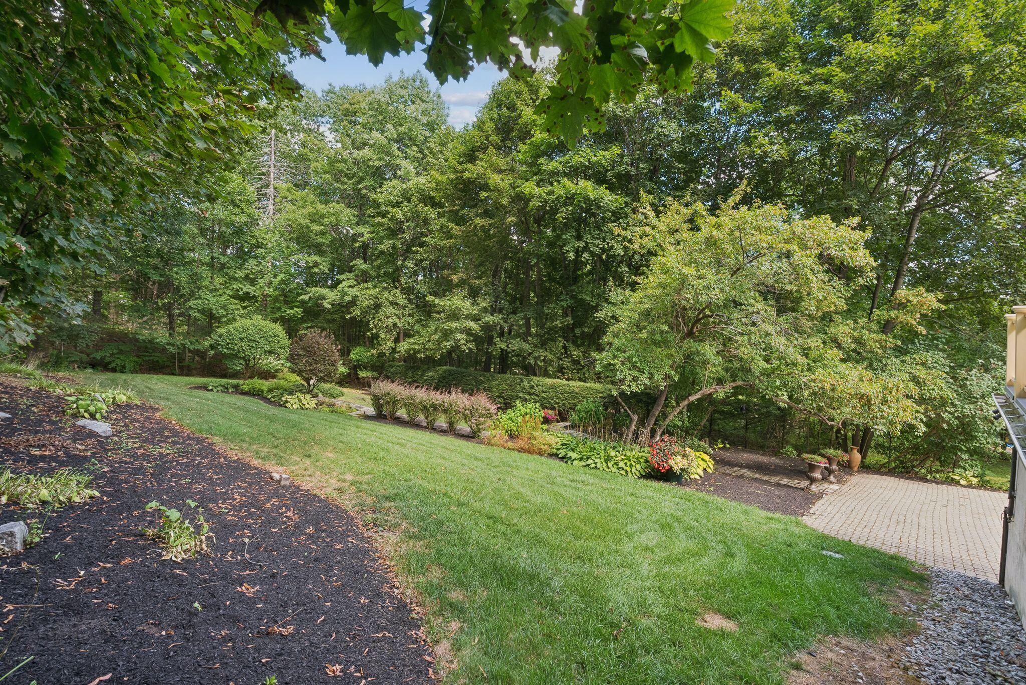 17 Page Street Hallowell, ME 04347 - Photo 9 of 64 17_DSC02012