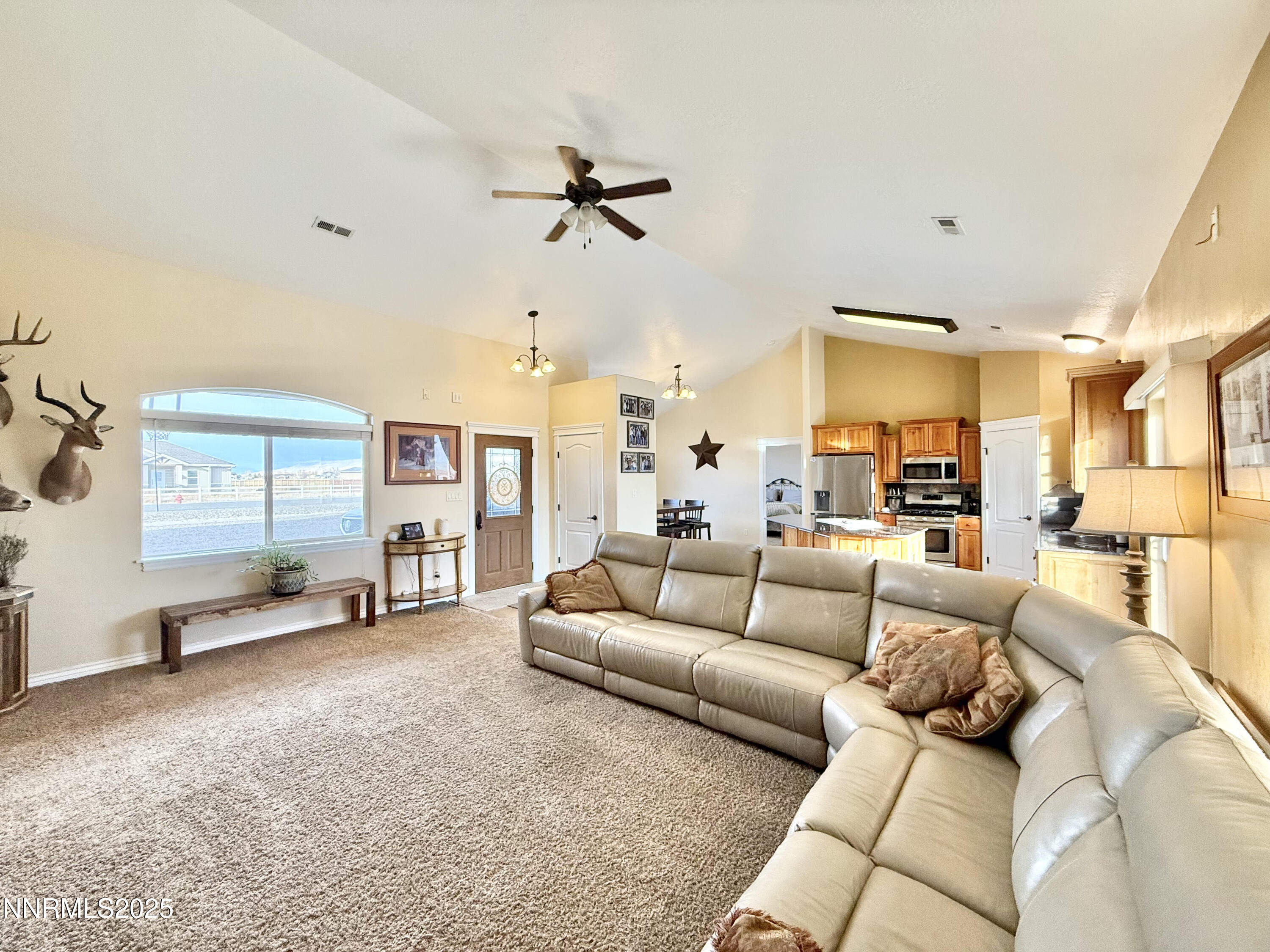 170 Blue Ridge Road Battle Mountain, NV 89820 - Photo 14 of 42 a living room with furniture and a large window