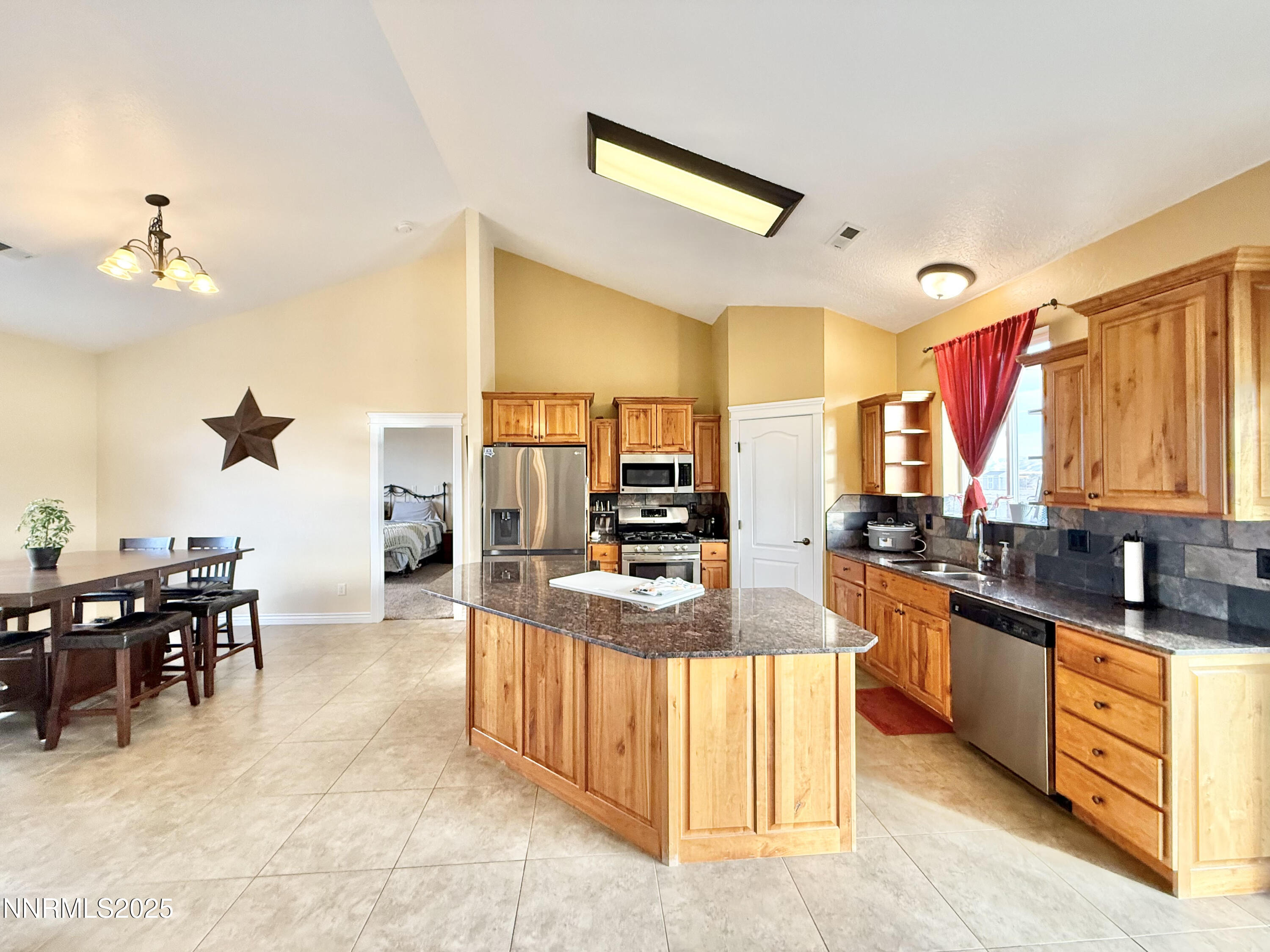 170 Blue Ridge Road Battle Mountain, NV 89820 - Photo 6 of 42 170 Blue Ridge kitchen 2