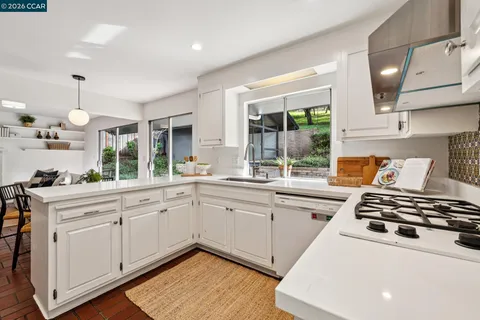 $2,395,000 | 475 Dalewood Drive, Orinda, CA 94563