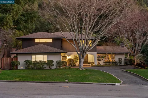 $2,395,000 | 475 Dalewood Drive, Orinda, CA 94563