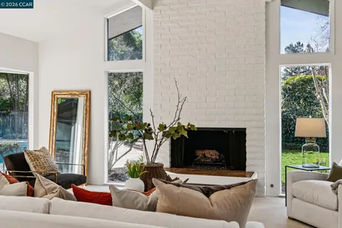 $2,395,000 | 475 Dalewood Drive, Orinda, CA 94563