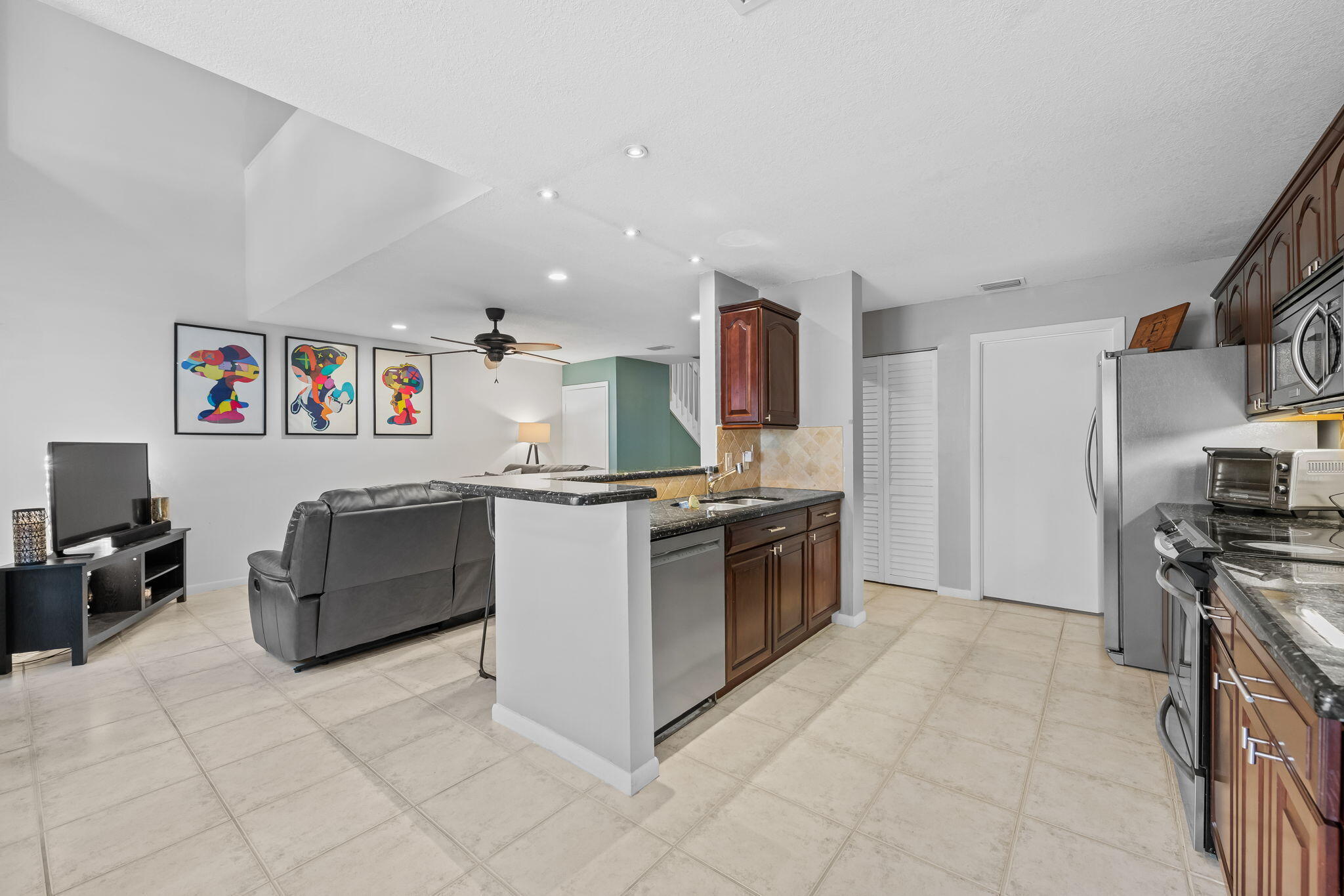 6706 Boca Pines Trail, Unit C Boca Raton, FL 33433 - Photo 9 of 19 kitchen