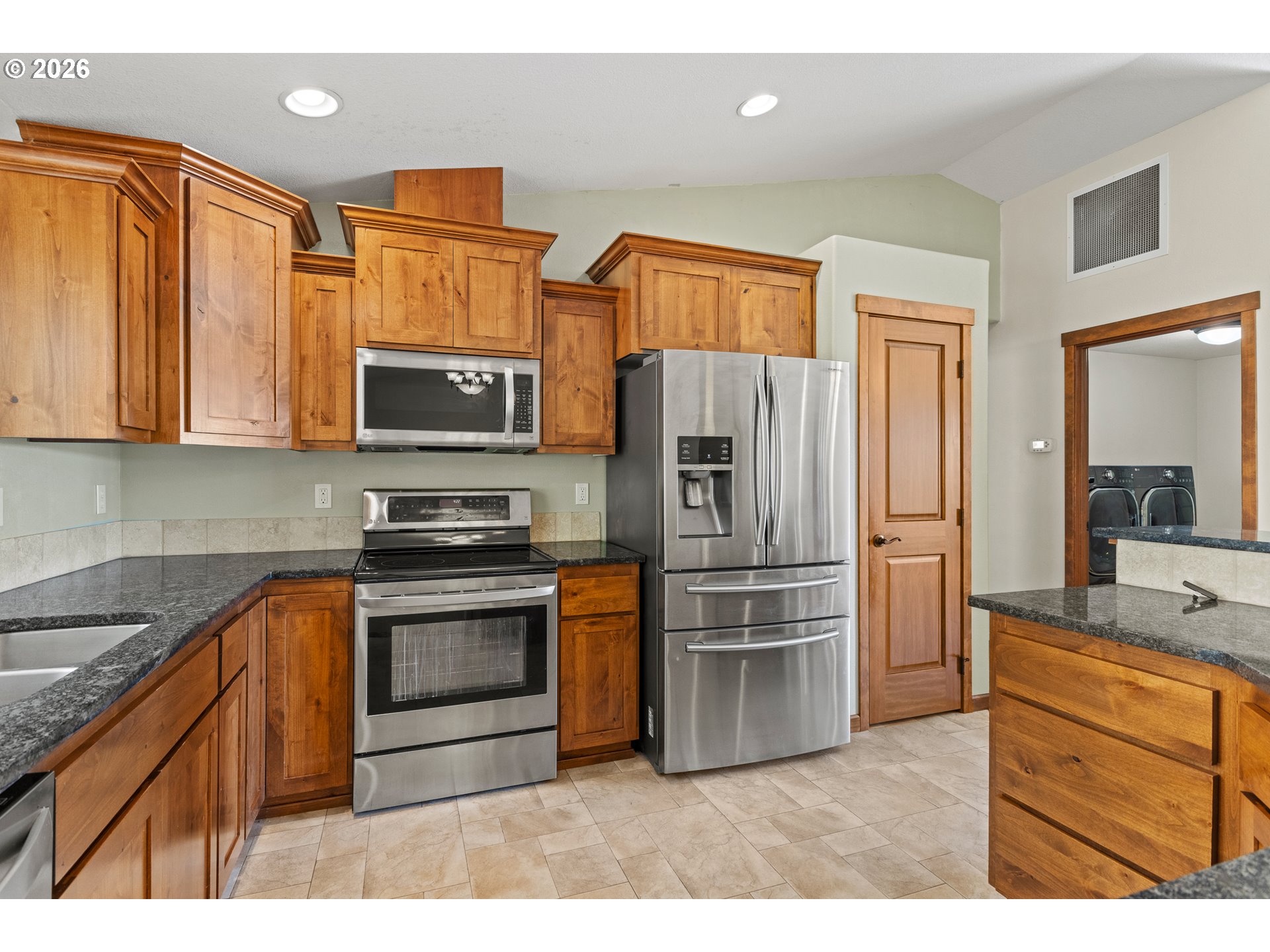 2217 King Lane Myrtle Point, OR 97458 - Photo 18 of 47
