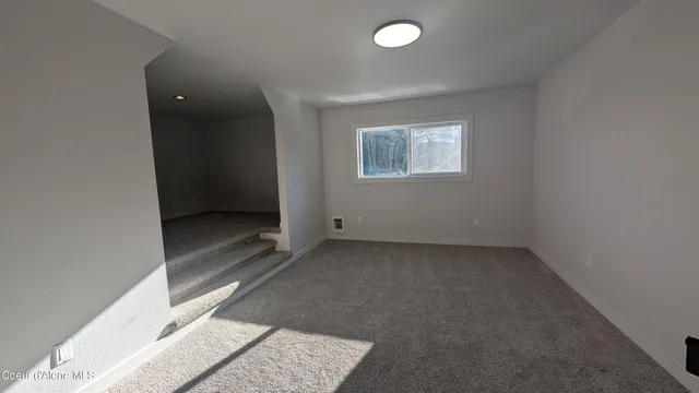 $569,000 | 206 Waterfront Road, Troy (mt), MT 59935