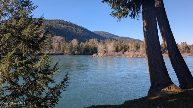 $569,000 | 206 Waterfront Road, Troy (mt), MT 59935