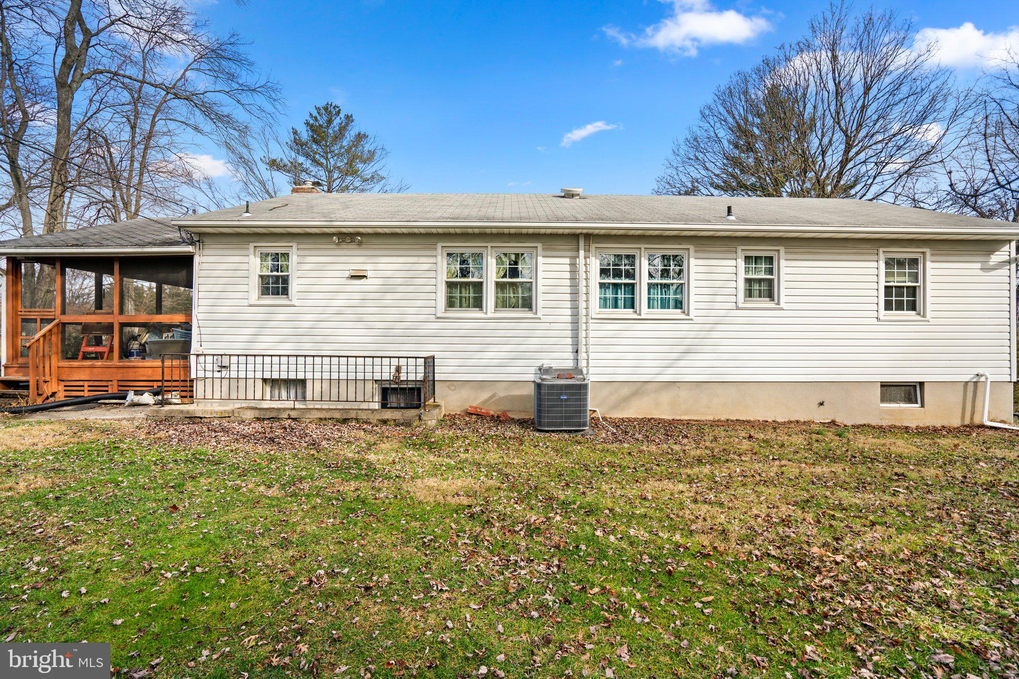 4606 Roundhill Road Ellicott City, MD 21043 - Photo 34 of 41 Gallery Image 34