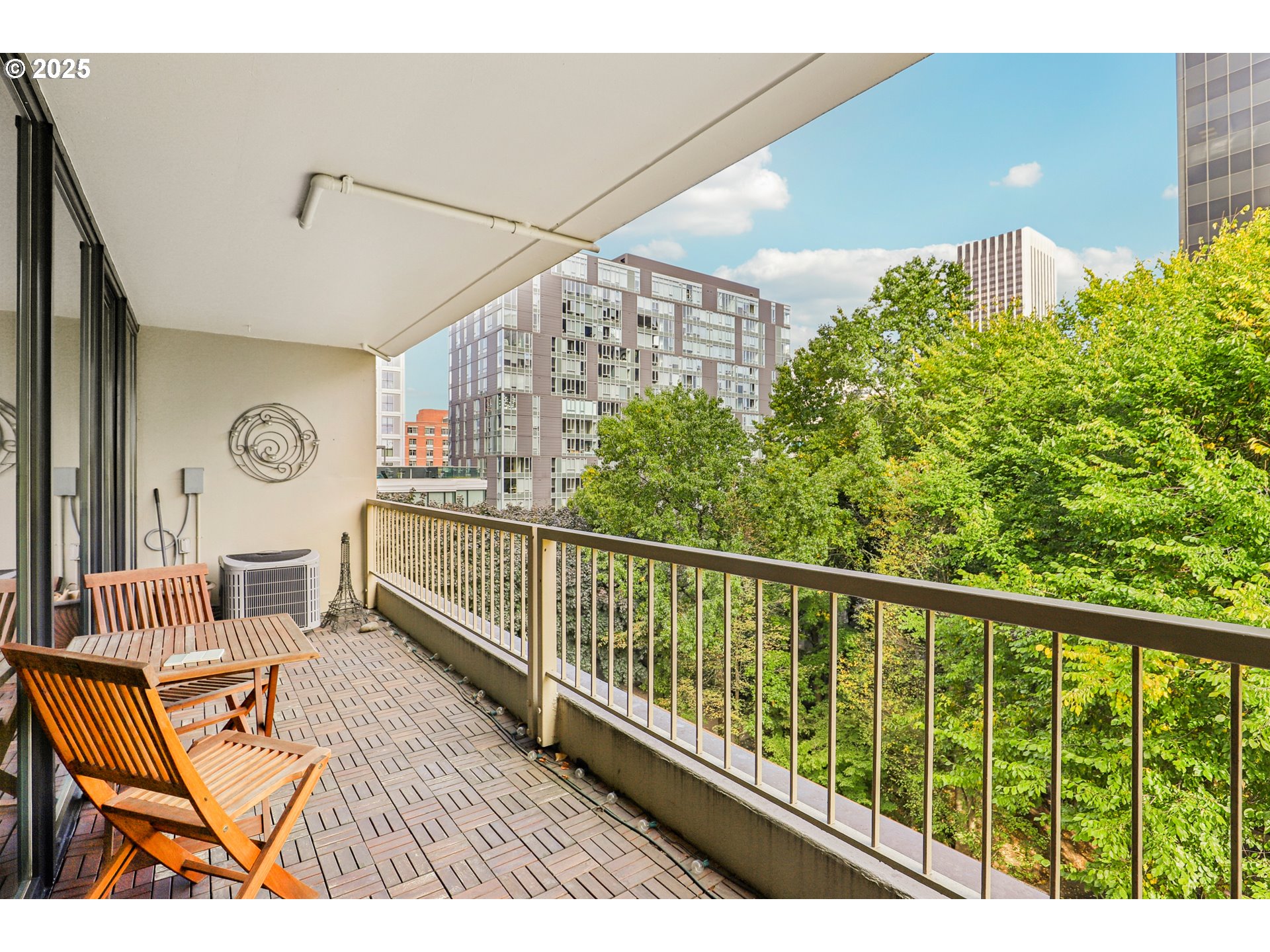 255 Southwest Harrison Street, Unit 6E Portland, OR 97201 - Photo 15 of 23 Gallery Image 15